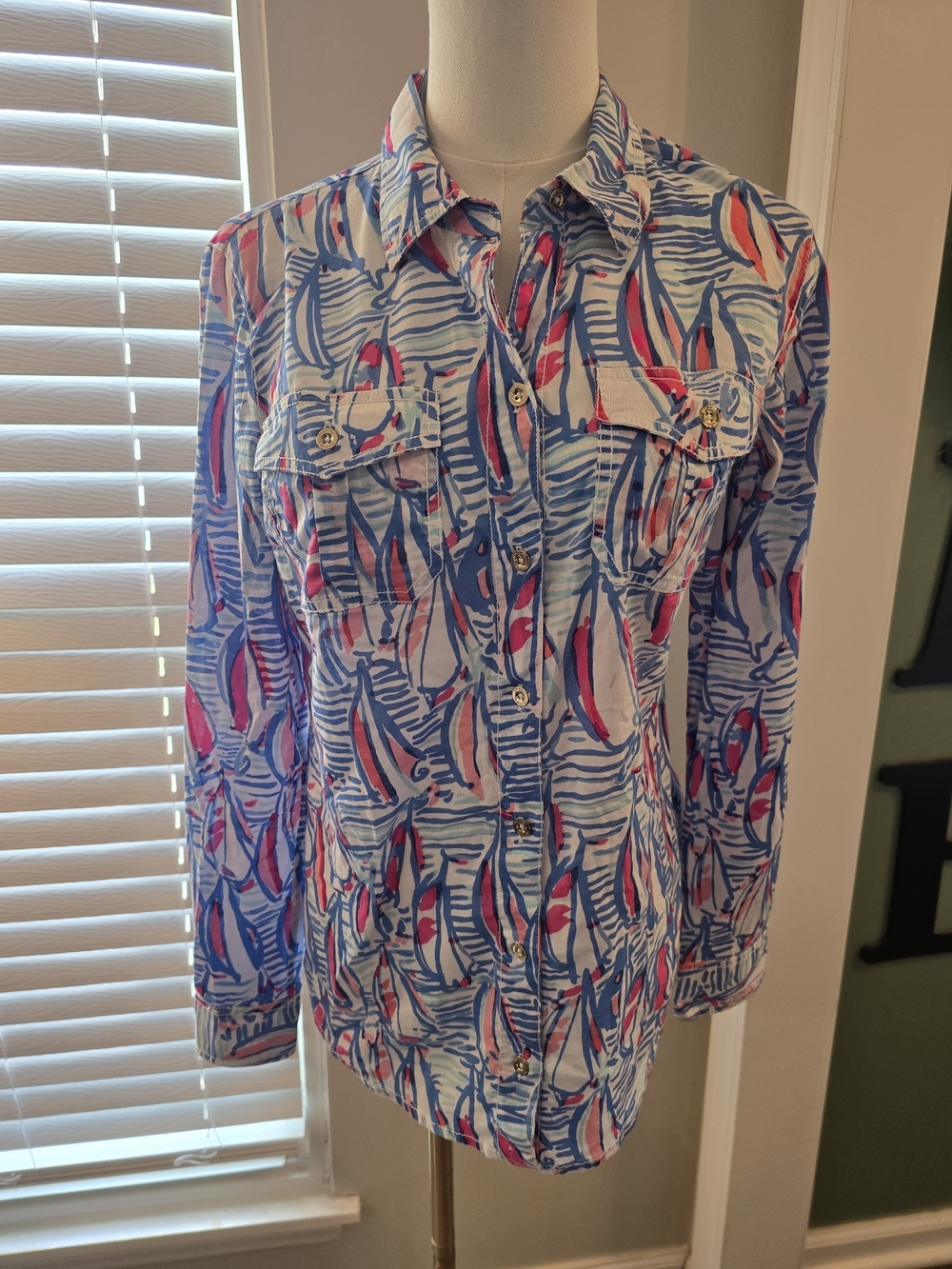 Lilly Pulitzer Cruiser Resort White Red Right Return Sailboat Print Shirt 4